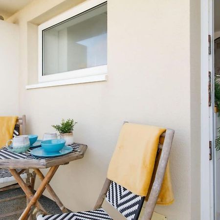 Appartement Two Bed Seafront Escape In East Wittering Extérieur photo