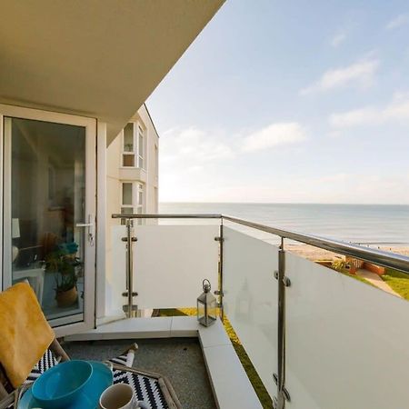 Appartement Two Bed Seafront Escape In East Wittering Extérieur photo