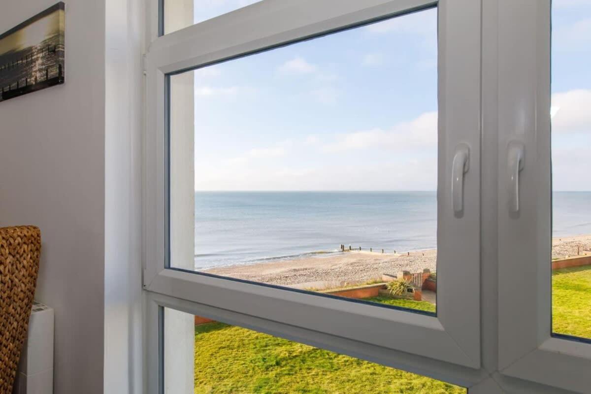Appartement Two Bed Seafront Escape In East Wittering Extérieur photo